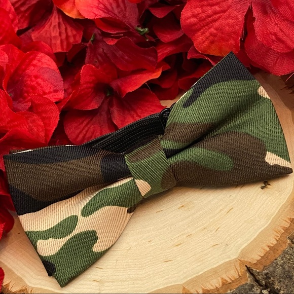 Boys Camouflage Bow Tie - Picture 9 of 13